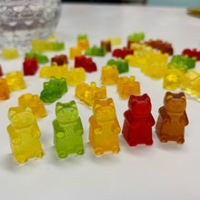 Load image into Gallery viewer, 【DIY材料包】 繽紛小熊果凍蠟燭杯｜Gummy Bear Candle Kit
